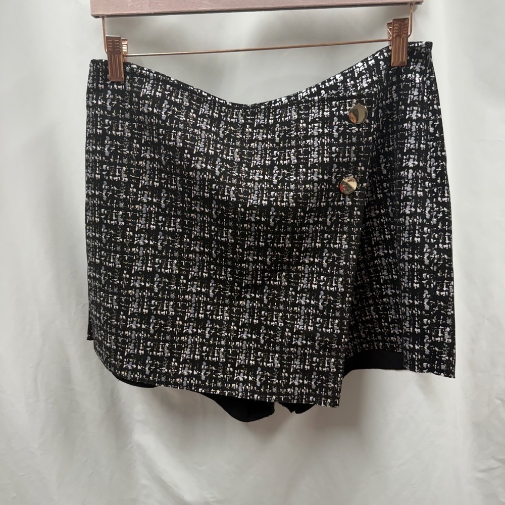 Zara black metallic plaid mini skort size L